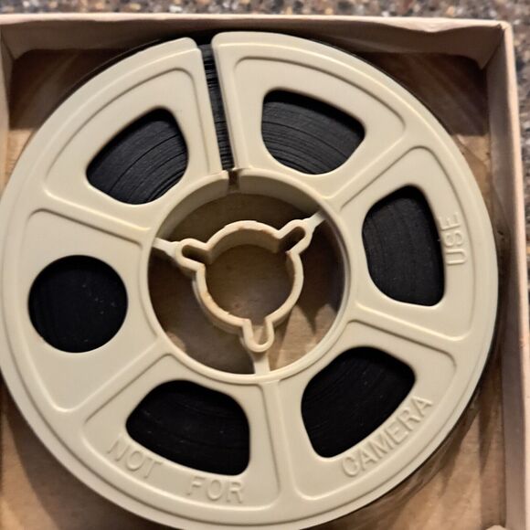 W.C. Fields A Laugh Riot Castle Film 8mm Movie Reel in Box - Picture 15 of 16